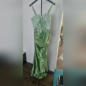 Elegant Green Satin Gown with Floral Lace